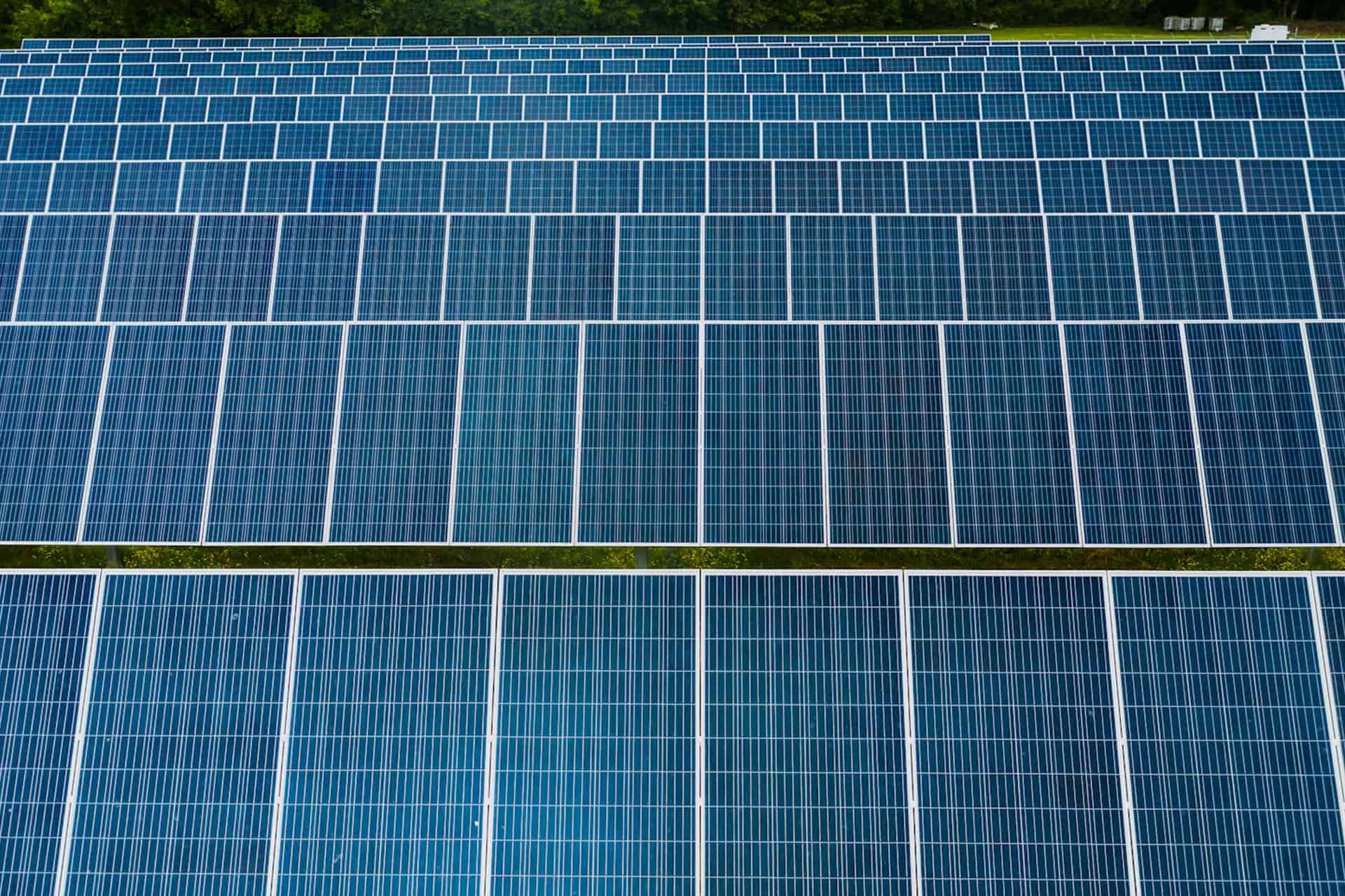 經濟部修法再生能源發展條例：廢棄物發電不適用綠能躉購、太陽能板未回收罰款30萬元